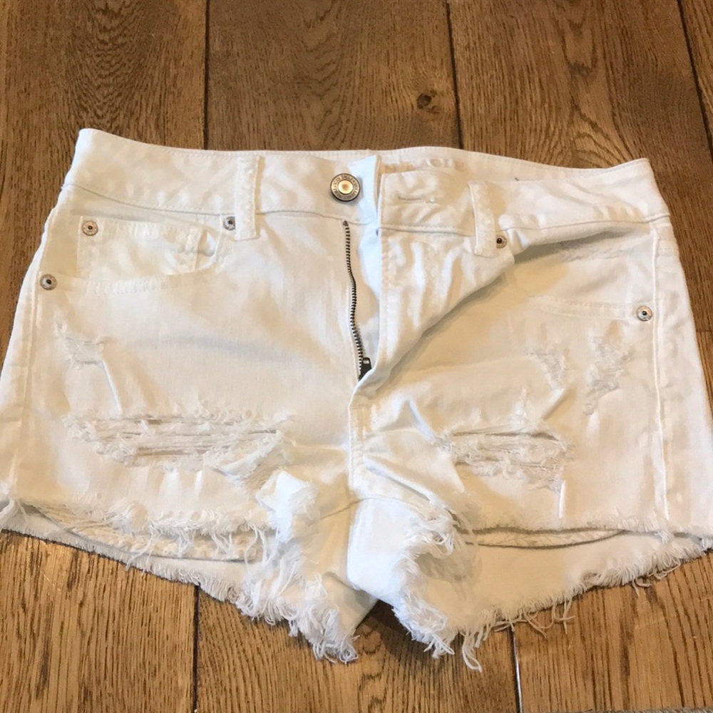 American Eagle White Shorts